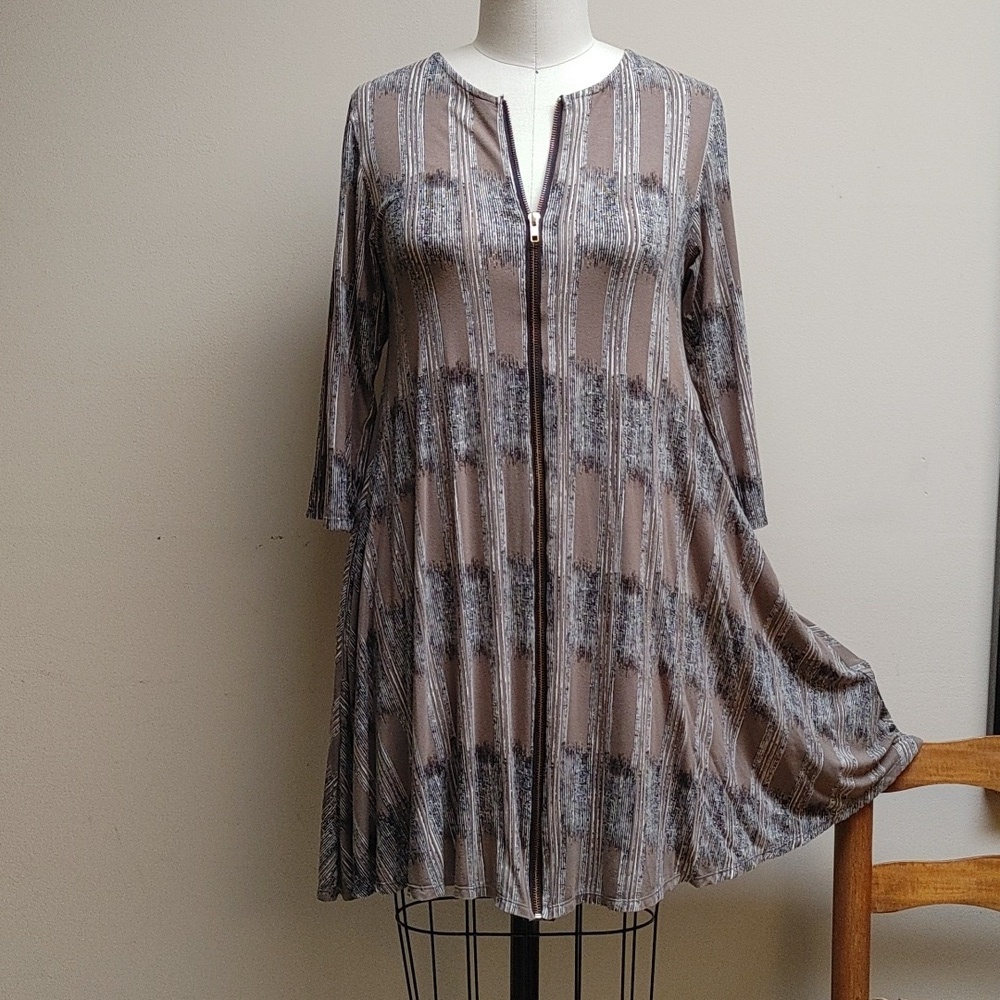 Bel Kazan Zipper front Swing Dress w Pockets in Taupe Black & White sz L